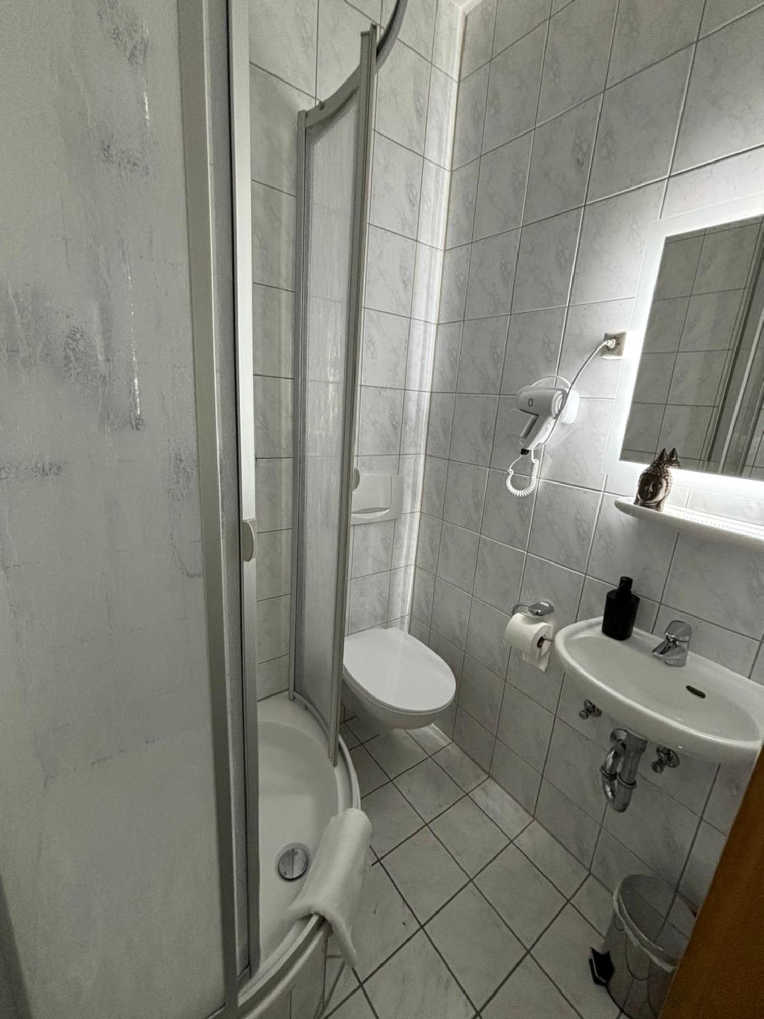 Hotel Bff Airport Messe Schlaf - Duesseldorf المظهر الخارجي الصورة